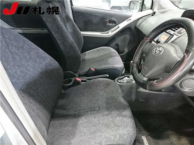 TOYOTA VITZ 2008