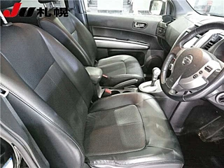 NISSAN X-TRAIL 2013