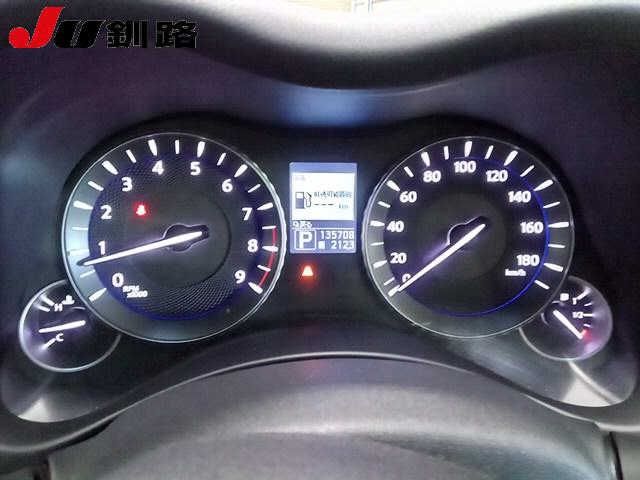 NISSAN FUGA 2009
