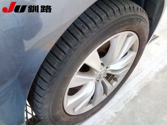 NISSAN FUGA 2009