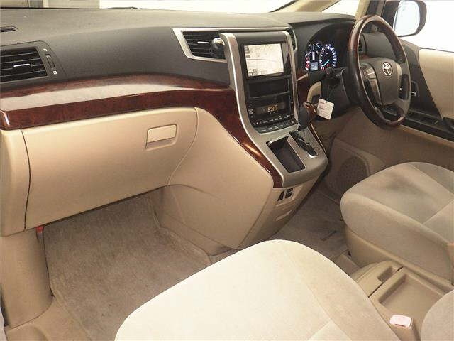 TOYOTA VELLFIRE 2008