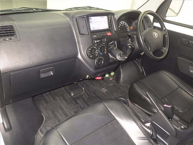 TOYOTA TOWN ACE VAN 2017