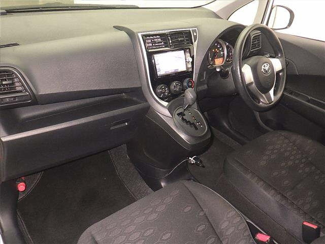 TOYOTA RACTIS 2016