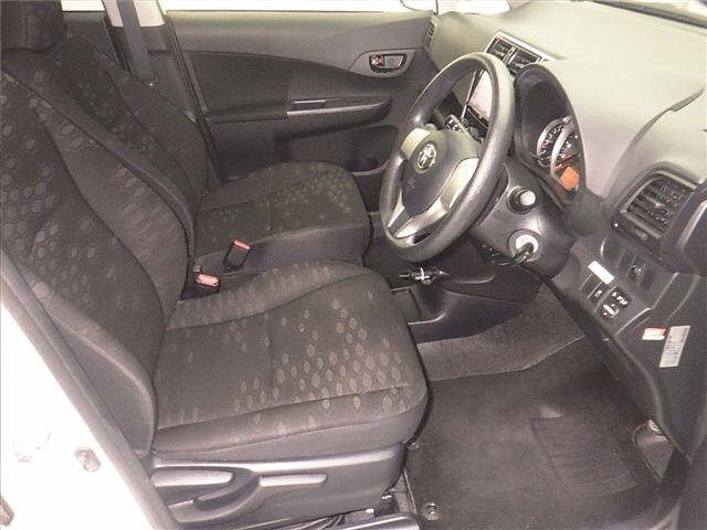 TOYOTA RACTIS 2016