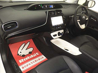 TOYOTA PRIUS 2016