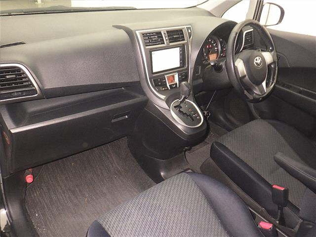 TOYOTA RACTIS 2011