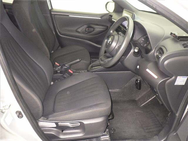 TOYOTA YARIS 2021