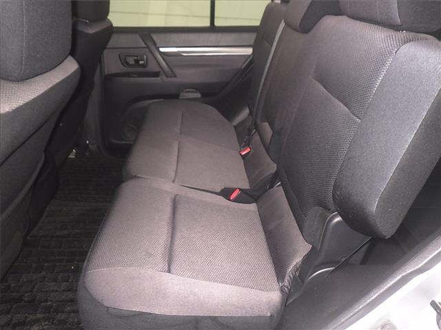 MITSUBISHI PAJERO 2011