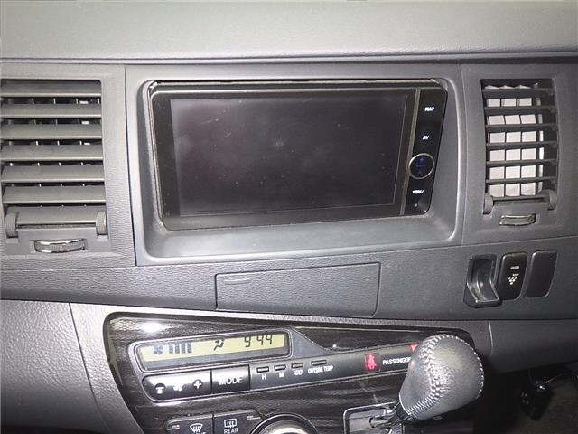TOYOTA ISIS 2012