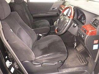 TOYOTA VELLFIRE 2009