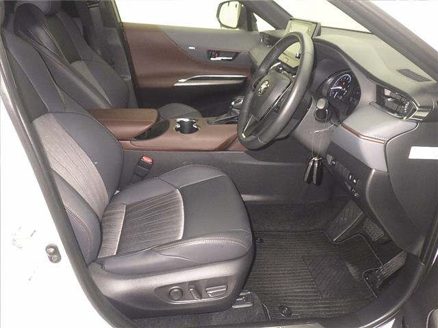 TOYOTA HARRIER 2022