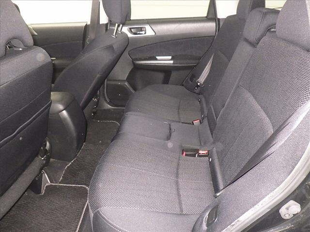 SUBARU FORESTER 2011