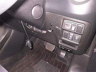 NISSAN JUKE 2012