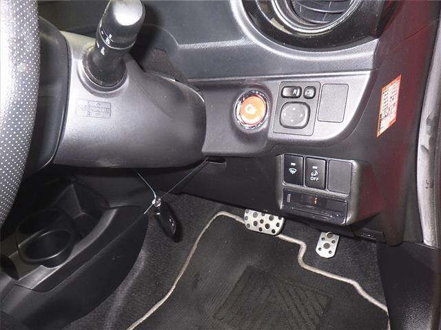 TOYOTA AQUA 2014