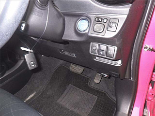 TOYOTA AQUA 2016