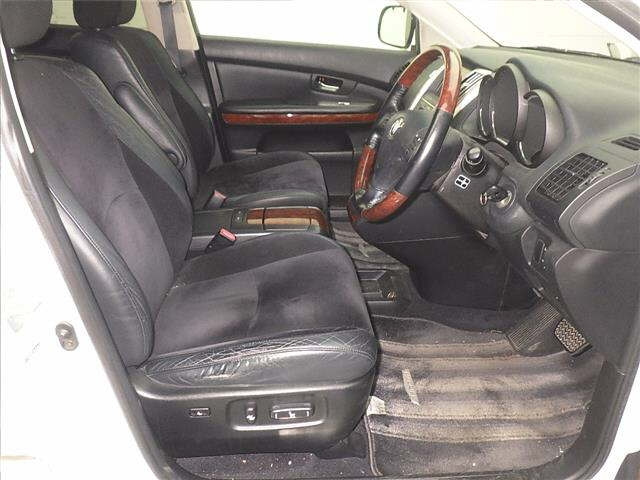 TOYOTA HARRIER 2009