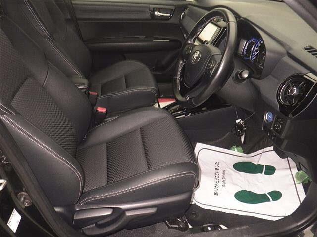 TOYOTA COROLLA AXIO 2016