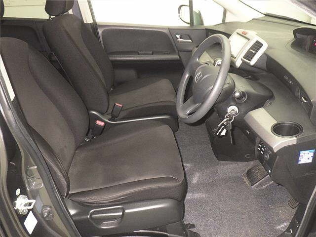 HONDA FREED 2010
