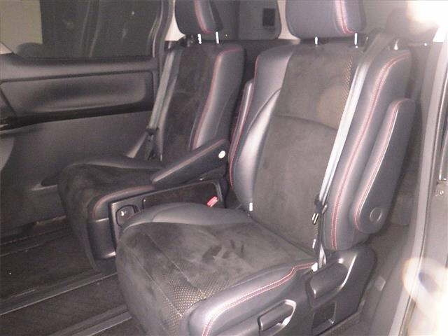 TOYOTA VELLFIRE 2012