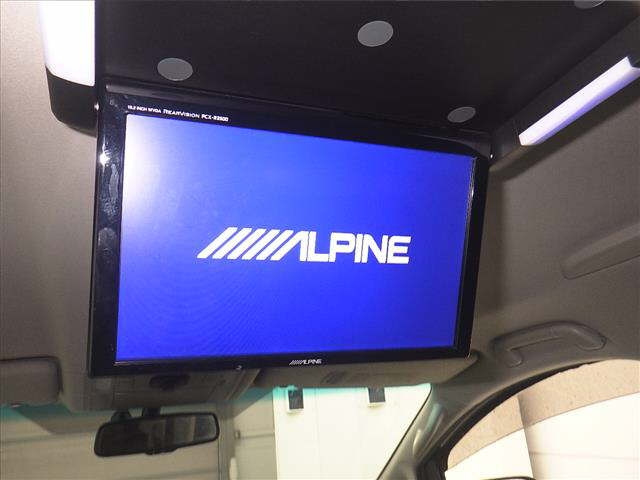 TOYOTA VELLFIRE 2012