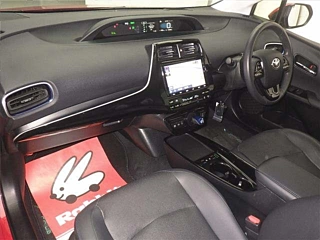 TOYOTA PRIUS 2019