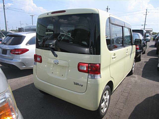 DAIHATSU TANTO 2009