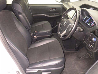 TOYOTA NOAH 2016