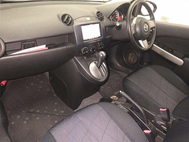 MAZDA DEMIO 2012