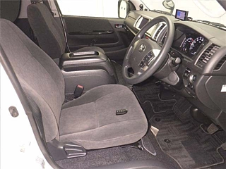 TOYOTA HIACE 2020