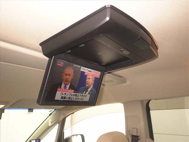 MITSUBISHI DELICA D5 2010