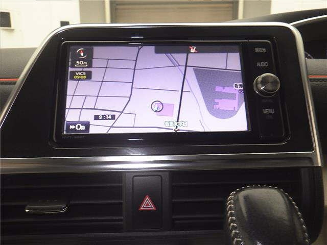 TOYOTA SIENTA 2017