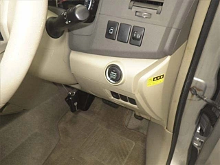 TOYOTA ISIS 2013