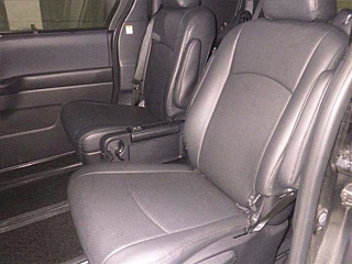 TOYOTA VOXY 2023