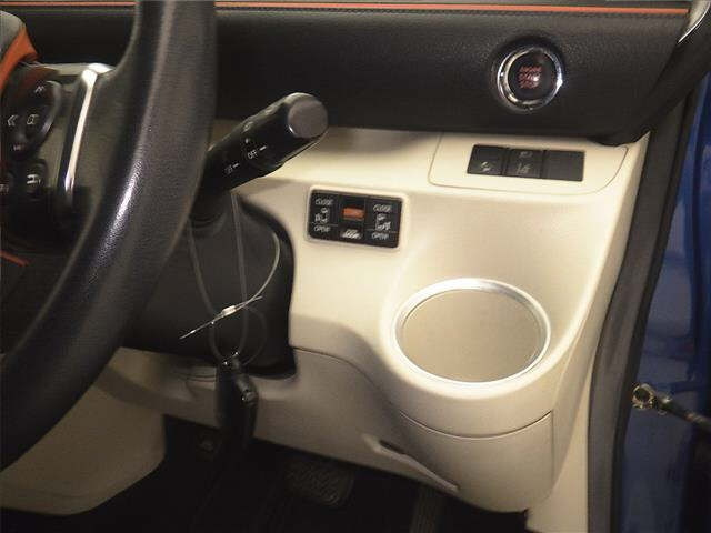 TOYOTA SIENTA 2017