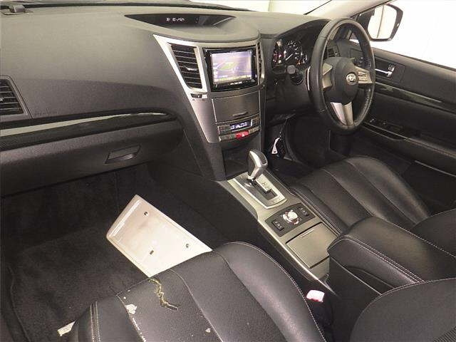SUBARU LEGACY 2012