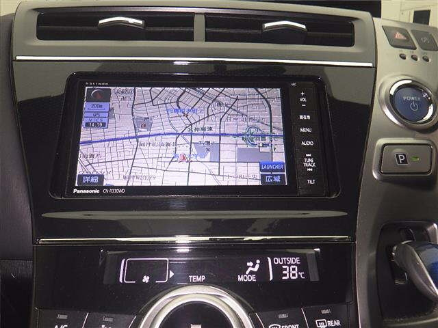 TOYOTA PRIUS ALPHA 2016