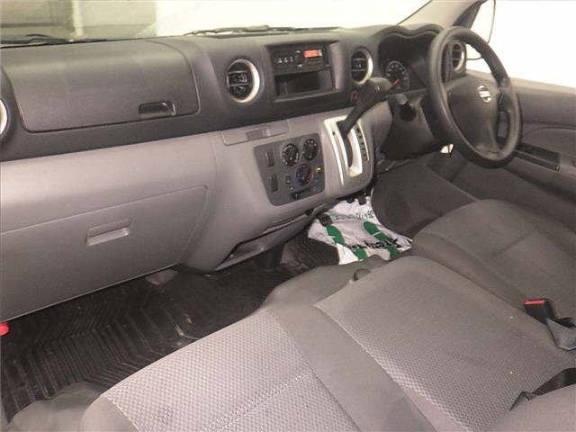 NISSAN CARAVAN VAN 2019