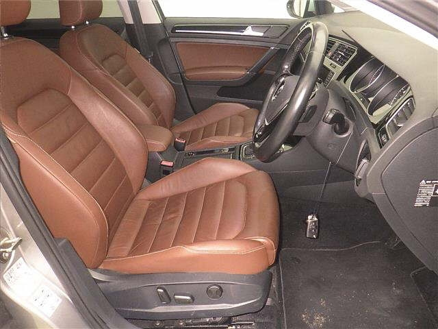 VOLKSWAGEN GOLF 2015