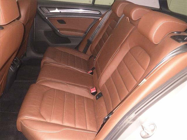 VOLKSWAGEN GOLF 2015