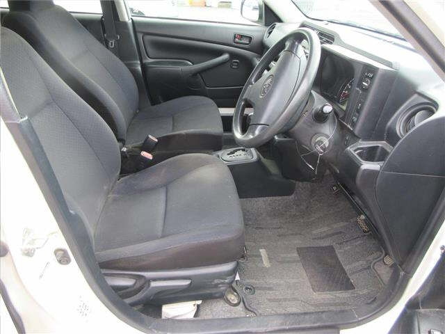 TOYOTA PROBOX 2017