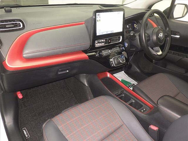 TOYOTA AQUA 2023