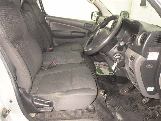 NISSAN CARAVAN VAN 2015