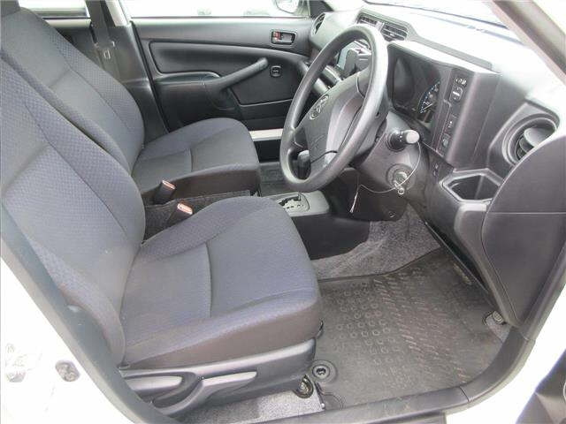 TOYOTA PROBOX 2023
