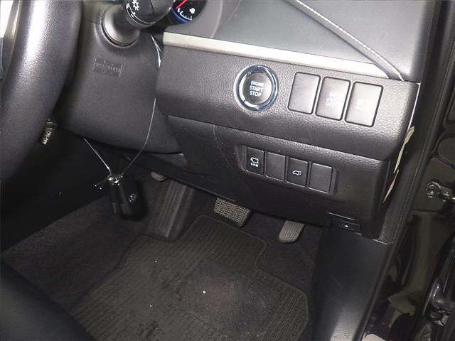 TOYOTA HARRIER 2015