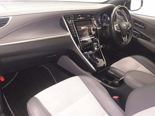 TOYOTA HARRIER 2016