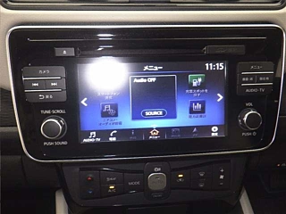 NISSAN LEAF 2018