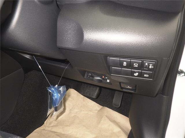 TOYOTA YARIS CROSS 2025