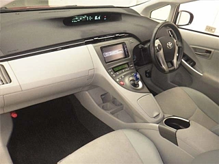 TOYOTA PRIUS 2013