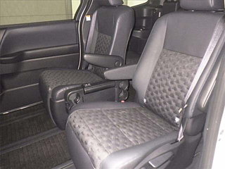 TOYOTA VOXY 2024