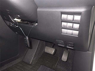 TOYOTA VOXY 2024